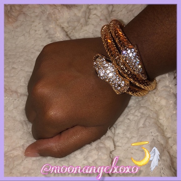 MoonAngel Jewelry - ✨🐍Gold Rhinestone Snake Bracelet🐍✨